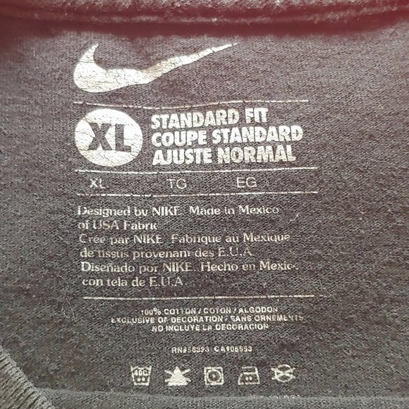 GENTLY USED, VINTAGE LOOK, NIKE TEE SHIRT, XL!!! - Picture 3 of 4